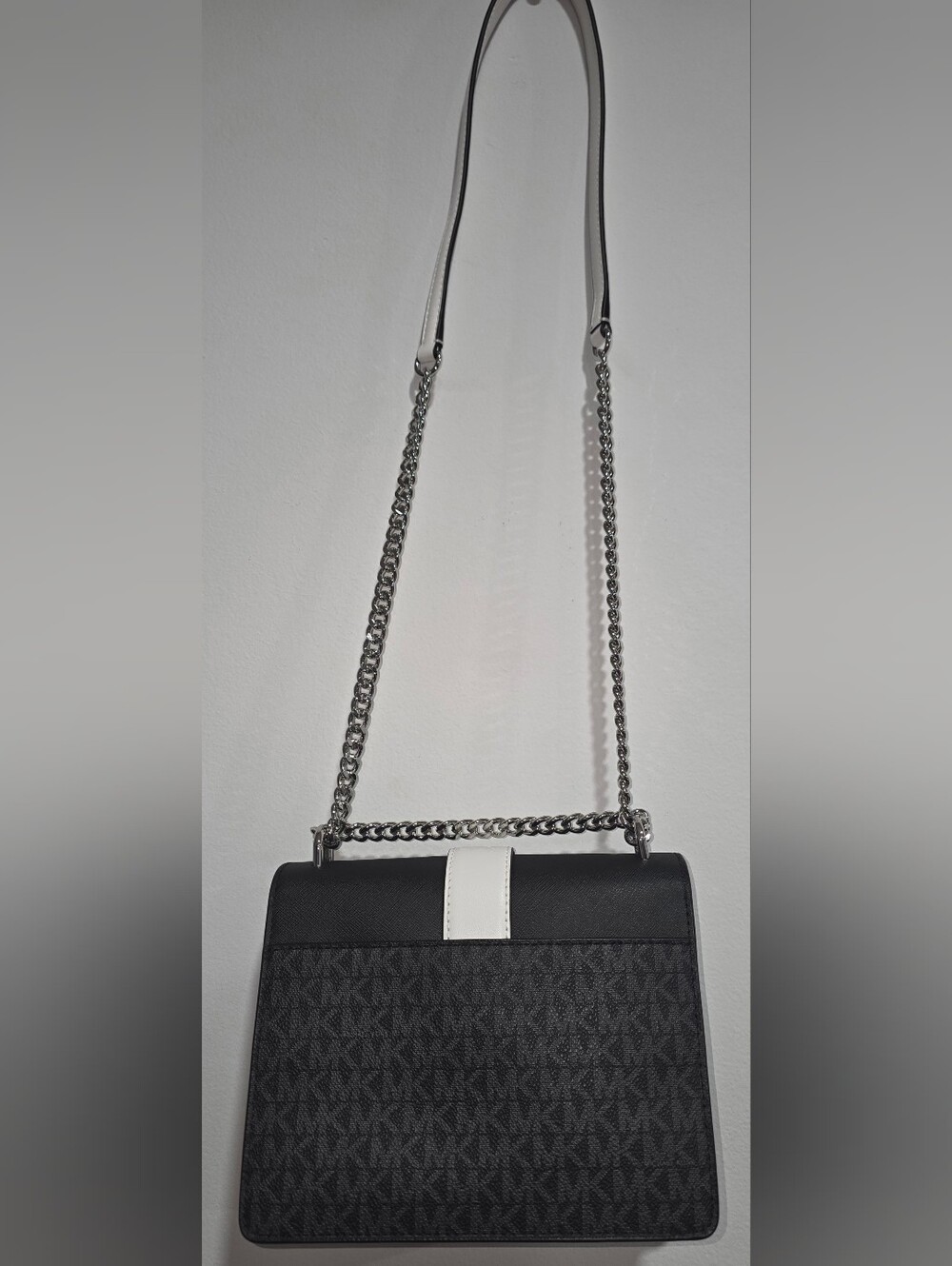 Michael Kors Black and White Greenwich Crossbody Bag - Picture 6 of 9
